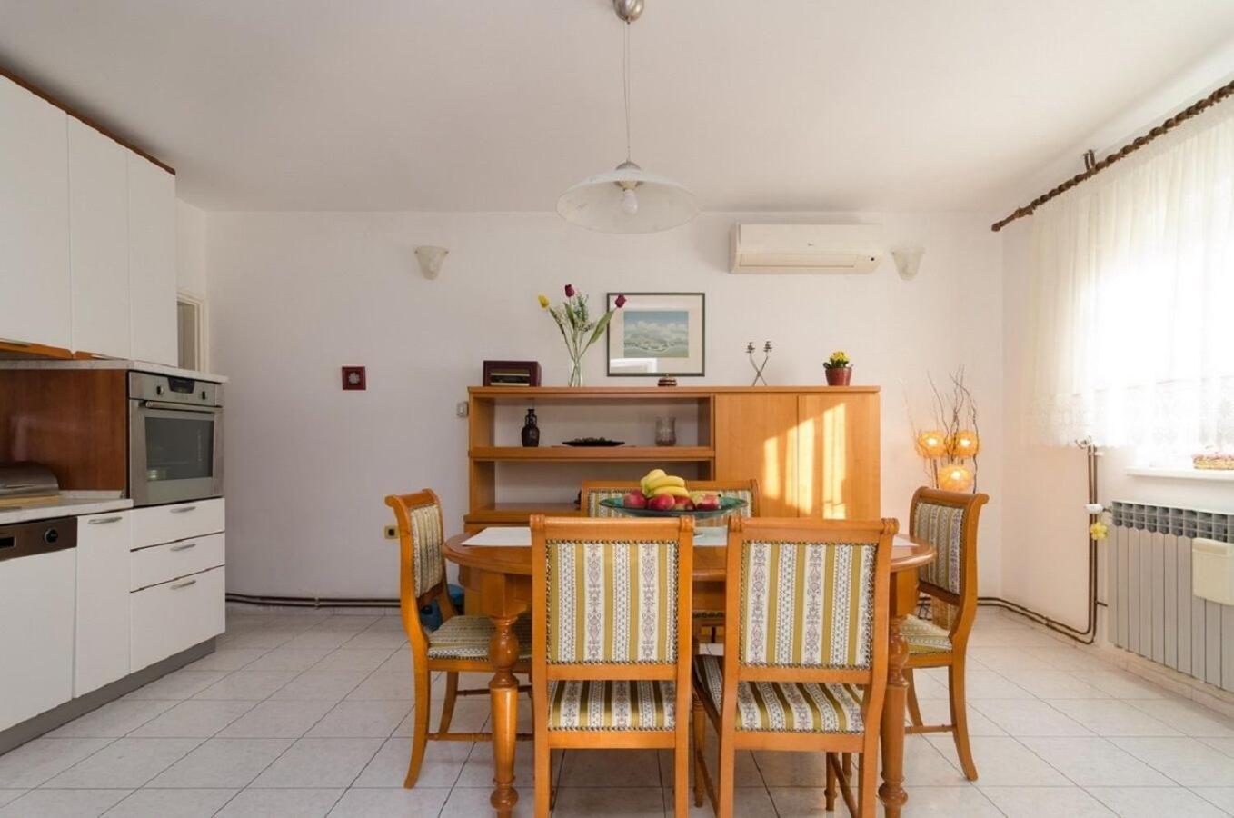 Holiday Home Old Town - Great Location Нин Екстериор снимка