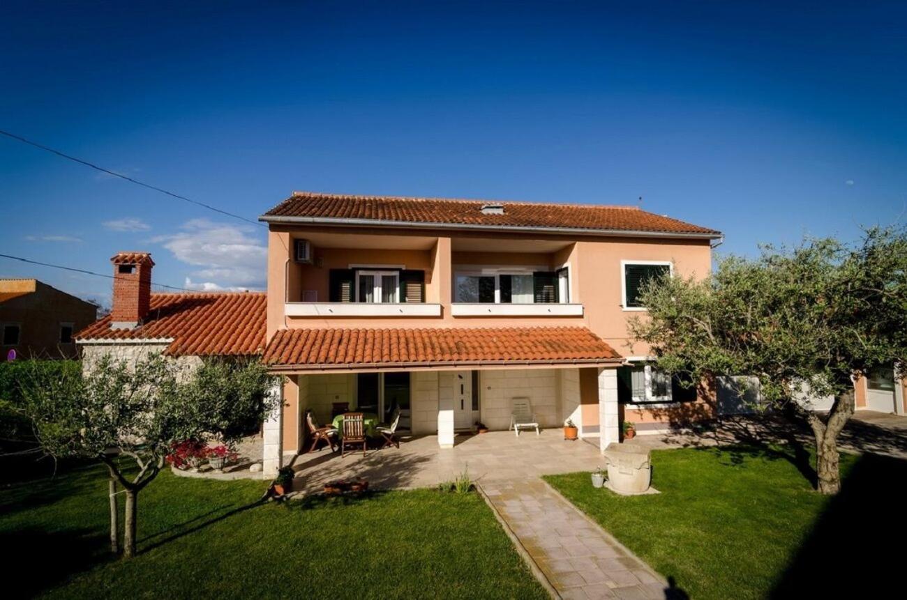 Holiday Home Old Town - Great Location Нин Екстериор снимка